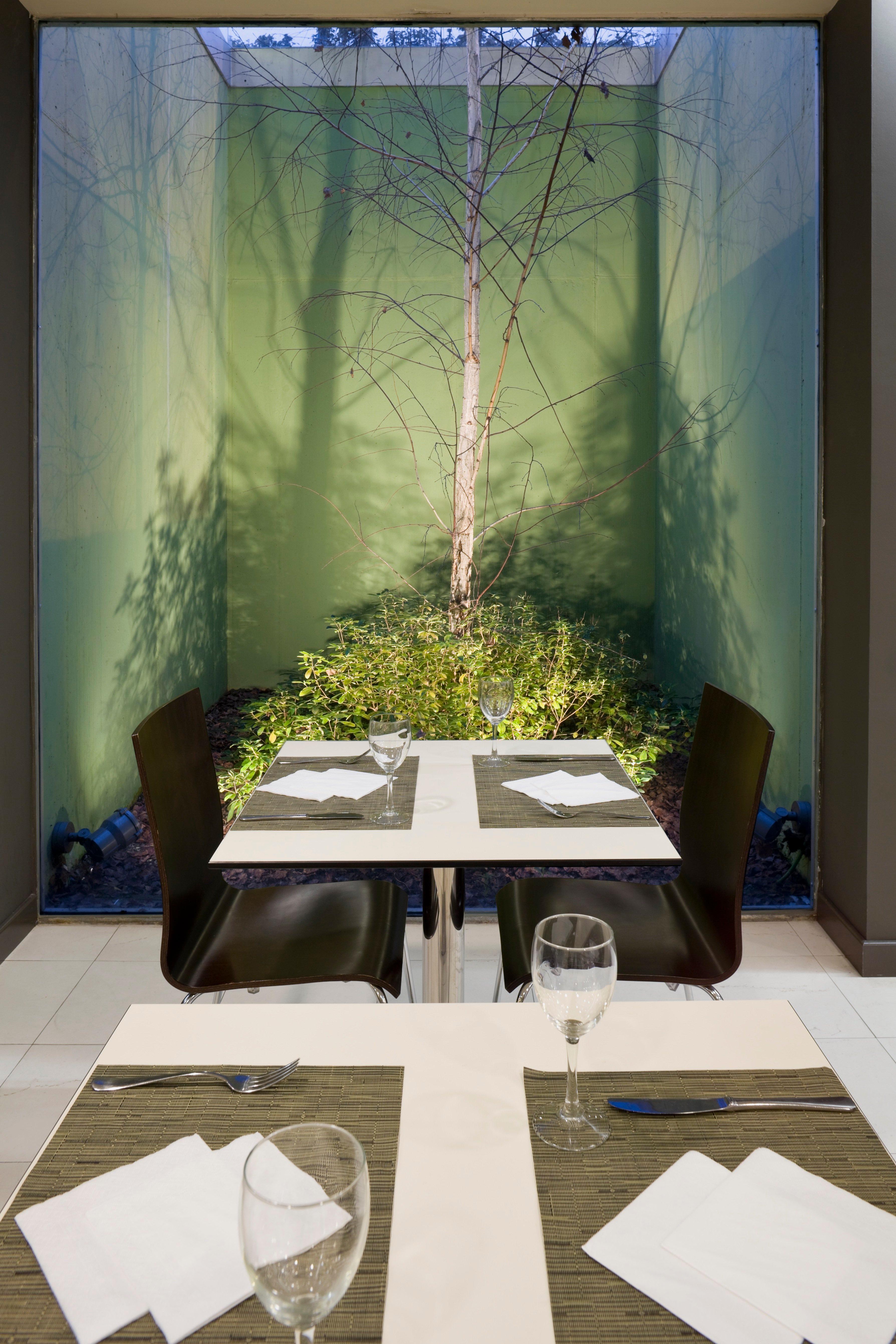 Holiday Inn Express Pamplona By Ihg Mutilva Baja Bagian luar foto